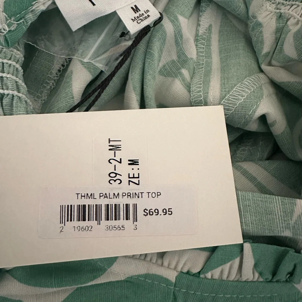 NWT THML Palm Print Top - Picture 8 of 9